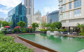 สาทร วิสต้า – กรุงเทพฯ- แมริออท เอ็คเซ็คคิวทีฟ อพาร์ทเม้นท์